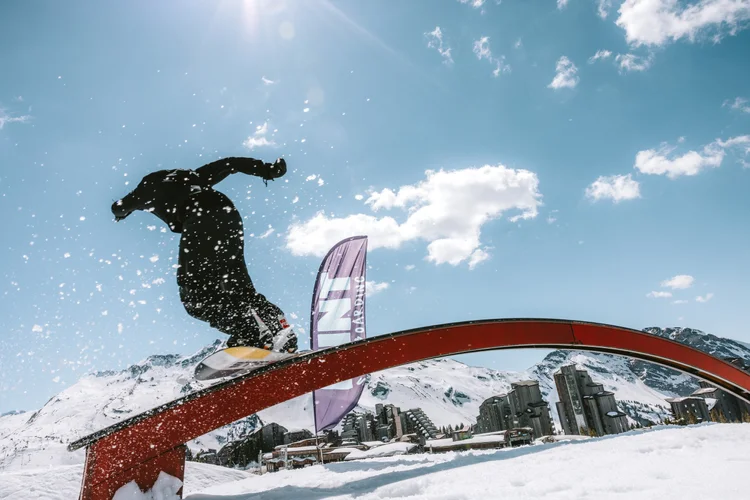 MINT Rail Jam