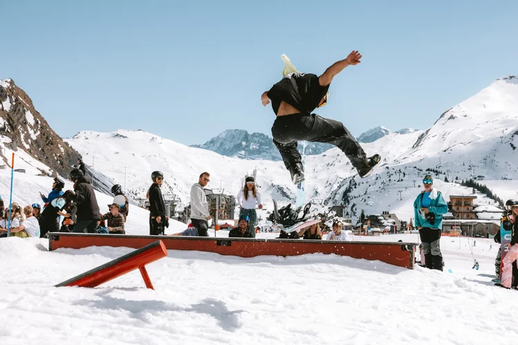 MINT Rail Jam